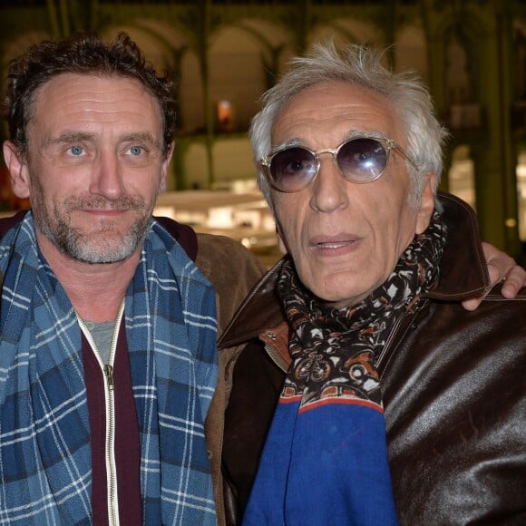 Jean-Paul Rouve et Gérard Darmon - Soirée d'inauguration de la Fiac 2015 organisée par Orange au Grand Palais à Paris, le 21 octobre 2015.