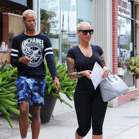 Amber Rose fait du shopping chez Bedfellows à Sherman Oaks, le 20 juillet 2015.