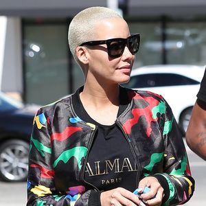 Amber Rose dans les rues de Sherman Oaks, Los Angeles, le 21 octobre 2015