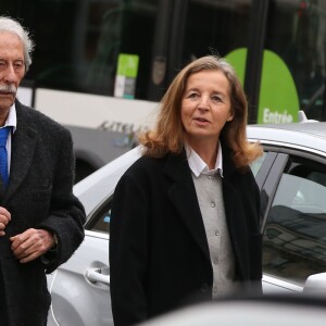 Jean Rochefort et sa femme Françoise Vidal - Obsèques de Danièle Delorme en l'église de Saint-Germain-des Prés à Paris le 23 octobre 2015.
