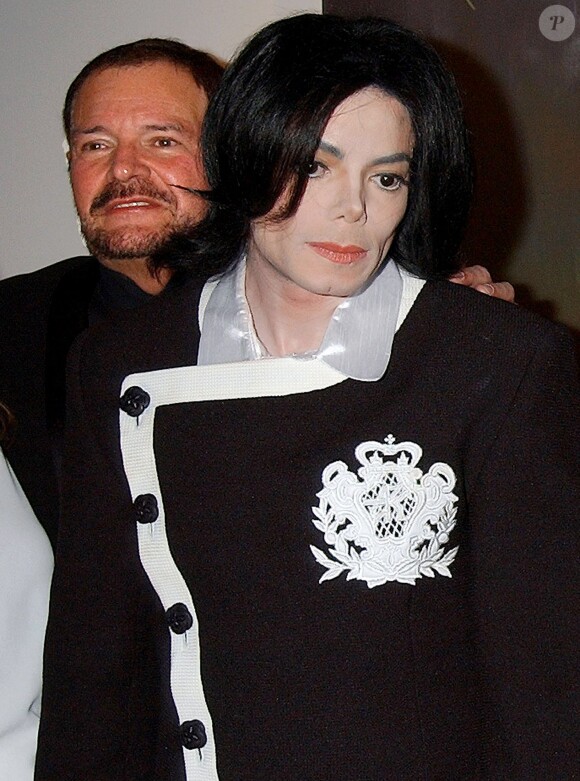 Le docteur Arnold Klein arriving et Michael Jackson en 2009 à Laguna Beach, en Californie.