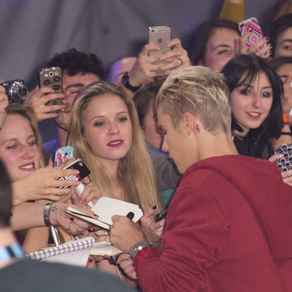 Justin Bieber lors des MTV Europe Music Awards 2015 au Mediolanum Forum. Milan, le 25 octobre 2015.