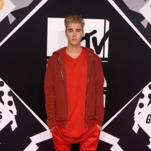 Justin Bieber lors des MTV Europe Music Awards 2015 au Mediolanum Forum. Milan, le 25 octobre 2015.