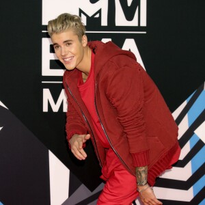 Justin Bieber lors des MTV Europe Music Awards 2015 au Mediolanum Forum. Milan, le 25 octobre 2015.