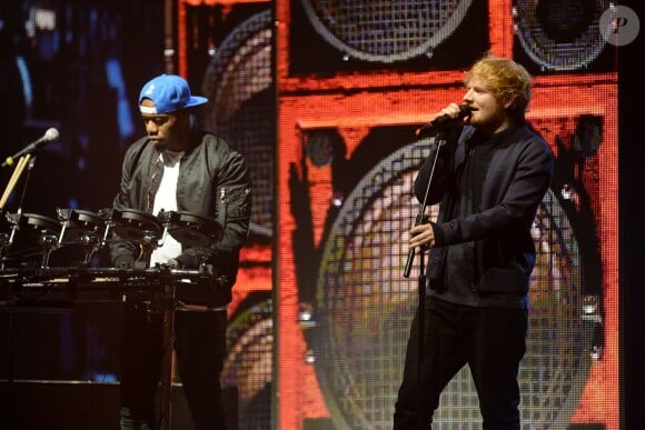 Ed Sheeran et Rudimental lors des MTV Europe Music Awards 2015 au Mediolanum Forum. Milan, le 25 octobre 2015.