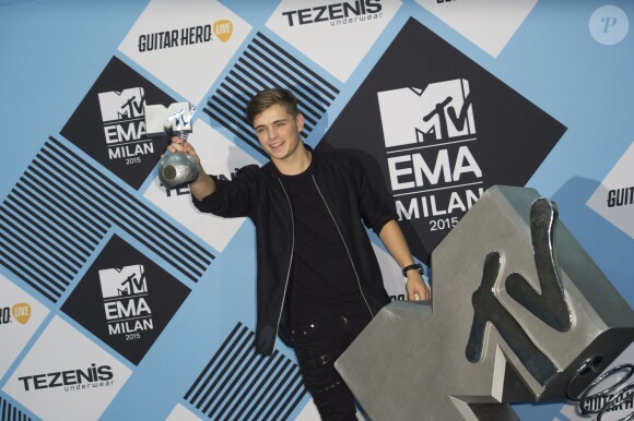 Martin Garrix (Best Electronic Award) lors des MTV Europe Music Awards 2015 au Mediolanum Forum. Milan, le 25 octobre 2015.