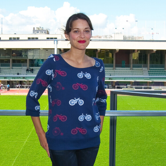 Marion Cotillard Marraine du festival Atmosphères 2015 à Courbevoie le 19 septembre 2015