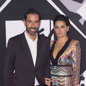 Robert Pirès et sa femme Jessica lors des MTV Europe Music Awards 2015 au Mediolanum Forum à Milan, le 25 octobre 2015