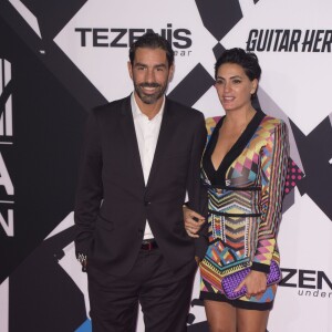 Robert Pirès et sa femme Jessica lors des MTV Europe Music Awards 2015 au Mediolanum Forum à Milan, le 25 octobre 2015