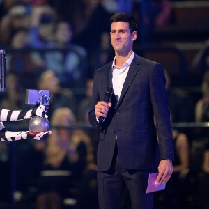 Novak Djokovic lors des MTV Europe Music Awards 2015 au Mediolanum Forum à Milan, le 25 octobre 2015