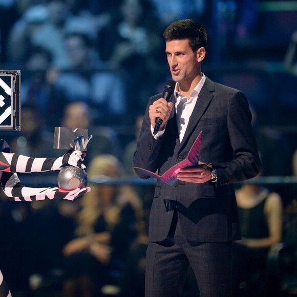Novak Djokovic lors des MTV Europe Music Awards 2015 au Mediolanum Forum à Milan, le 25 octobre 2015