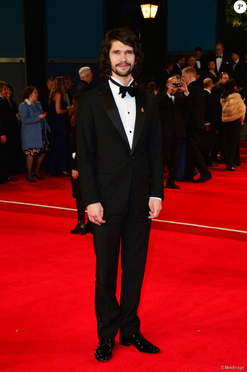 Ben Whishaw - Première mondiale du nouveau James Bond 007 Spectre au ...