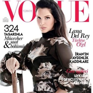 Lana Del Rey en couverture de l'édition turque du magazine Vogue.