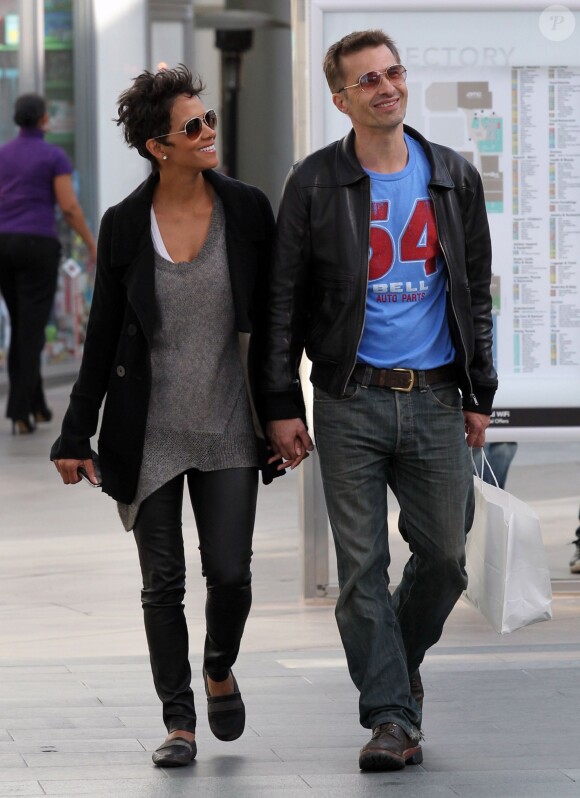 Halle Berry et Olivier Martinez à Los Angeles le 5 avril 2012.