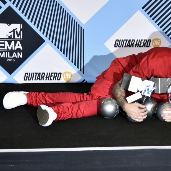 Justin Bieber - Photocall de remise des prix (pressroom) des MTV Europe Music Awards 2015 au Mediolanum Forum à Milan. Le 25 octobre 2015