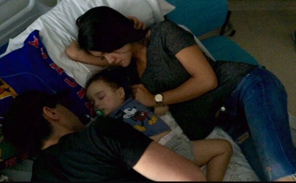 Criss Angel et son fils Johnny ainsi que sa femme Shaunyl Benson dont il s'est séparé l'été dernier / photo postée sur Twitter.