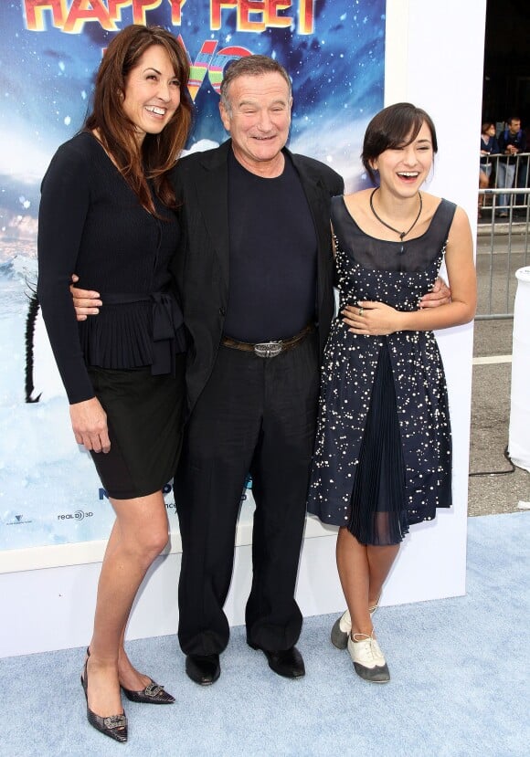 Robin Williams et sa fille Zelda, sa femme Susan Schneider à la première du film Happy Feet Two, à Hollywood, le 13 novembre 2011