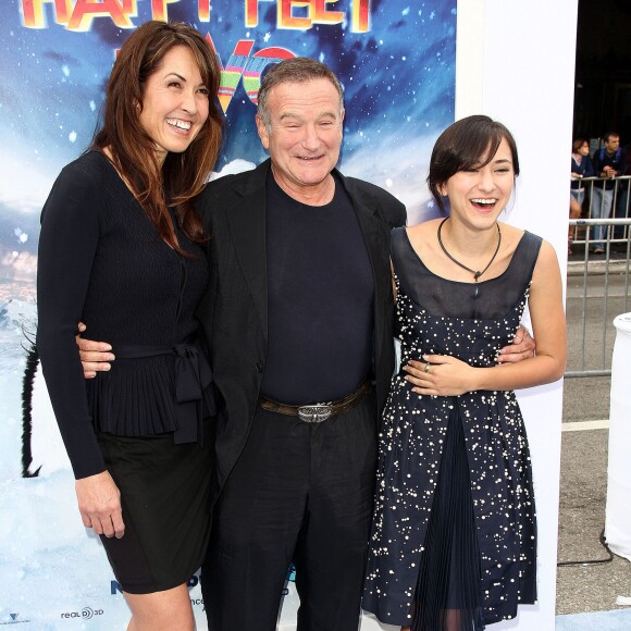Robin Williams et sa fille Zelda, sa femme Susan Schneider à la première du film Happy Feet Two, à Hollywood, le 13 novembre 2011