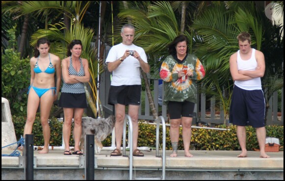 Rosie O'Donnell et son amie Tracy et ses enfants à Miami, le 1er janvier 2011