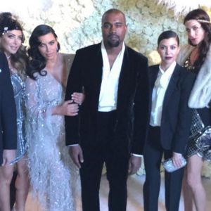 Larsa Pippen, Kim Kardashian, Kanye West et Kourtney Kardashian lors de la soirée d'anniversaire de Kris Jenner (60 ans) à Los Angeles. Le 6 novembre 2015.