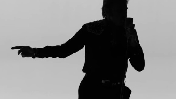 Johnny Hallyday - De l'amour - extrait de l'album "De l'amour", attendu le 13 novembre 2015.