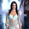 Kendall Jenner - Défilé de mode de Victoria's Secret à Lexington Avenue Armory à New York, le 10 novembre 2015