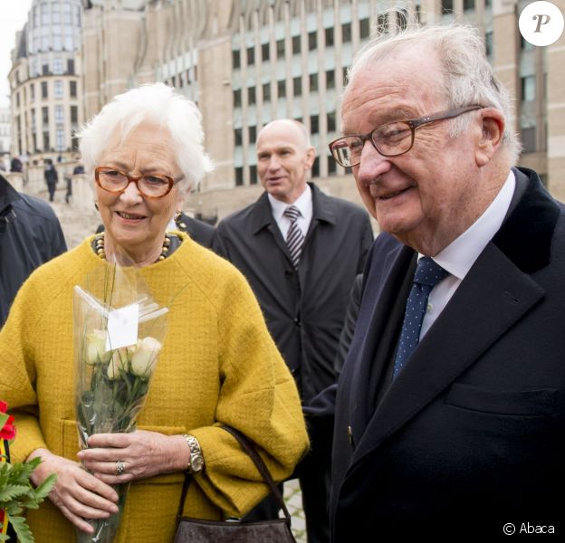 La reine Paola et le roi Albert II de Belgique assistaient le 15 novembre 2015 à la messe de Te Deum célébrée en la cathédrale des Saints Michel et Gudule, à Bruxelles.