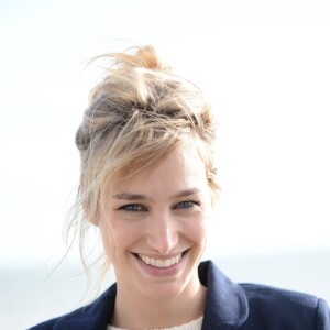 Pauline Lefèvre - Rendez-vous sur la plage lors du Festival du Cinéma et Musique de Film de La Baule, le 14 novembre 2015.