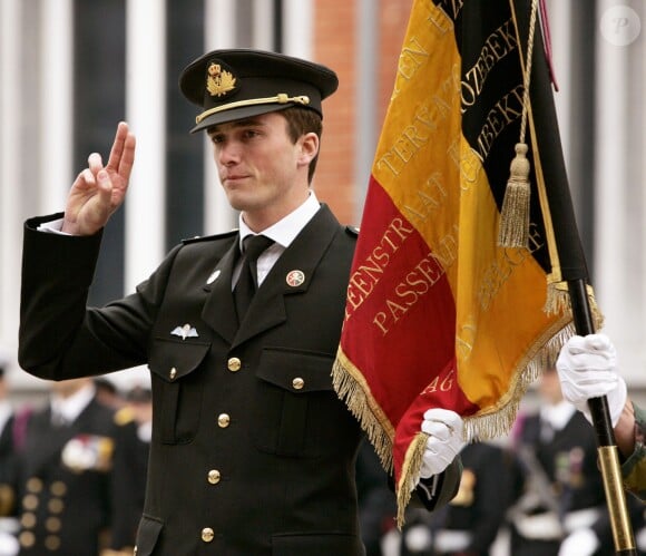 Prince Amedeo de Belgique lors d'une cérémonie à l'école militaire de Bruxelles en 2007