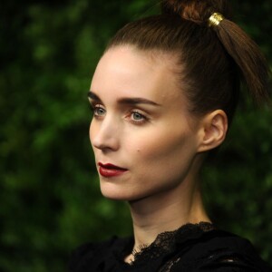 Rooney Mara assiste au dîner caritatif du département cinéma du MoMA, en l'honneur de Cate Blanchett. New York, le 17 novembre 2015.