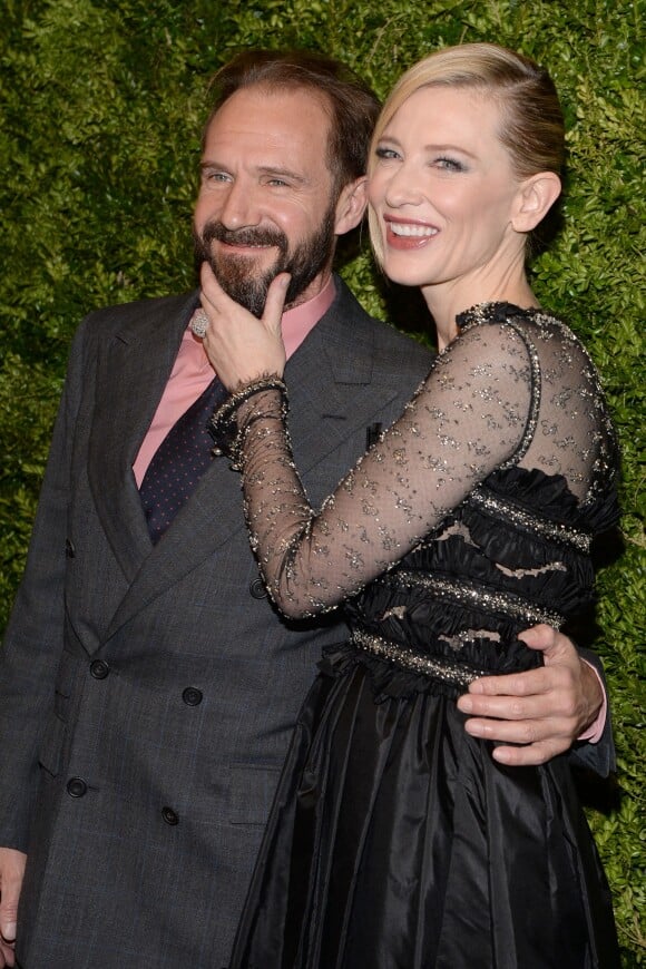 Ralph Fiennes et Cate Blanchett assistent au dîner caritatif du département cinéma du MoMA. New York, le 17 novembre 2015.