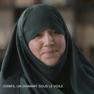 L'ex-chanteuse Mélanie Georgiadès, alias Diam's, interviewée dans le magazine d'information Sept à huit sur TF1, le dimanche 24 mai 2015.