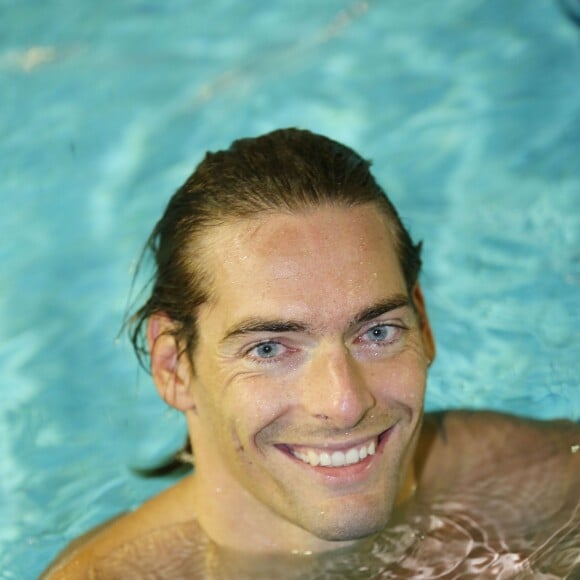 Camille Lacourt lors du "Défi de l'Eau" à la piscine Claude Jouve à Berre-L'étang le 14 mars 2015