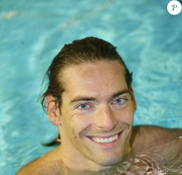 Camille Lacourt lors du "Défi de l'Eau" à la piscine Claude Jouve à Berre-L'étang le 14 mars 2015
