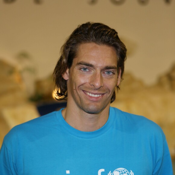 Camille Lacourt lors du "Défi de l'Eau" à la piscine Claude Jouve à Berre-L'étang le 14 mars 2015