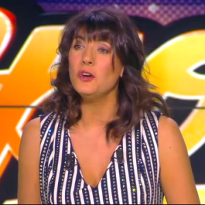 Estelle Denis dans "Touche pas à mon sport" sur D8, le 23 novembre 2015.