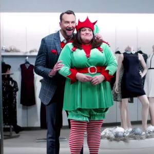 Clinton Kelly - Les stars font la promotion du Black Friday pour la chaîne de magasins Macy's / vidéo postée sur Youtube.
