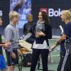 La princesse Mary de Danemark participait le 24 novembre 2015 au club KB à Copenhague, avec la joueuse de tennis Caroline Wozniacki, à la journée d'aide aux enfants Bornehjaelpsdagen dont elle est la marraine et qui a profité à 22 jeunes adolescents placés en foyer ou en famille d'accueil.