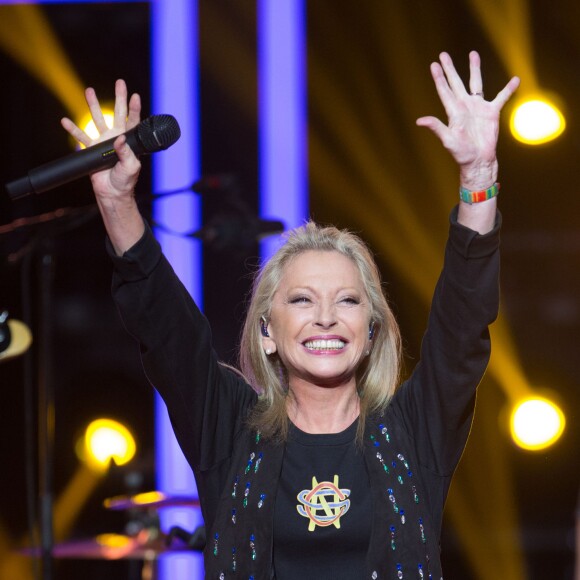 Exclusif - Véronique Sanson - Enregistrement le 28 octobre de l'émission "Le Grand Show : Spécial Johnny Hallyday". Diffusion sur France 2 le 28 novembre ©Cyril Moreau/Bestimage.