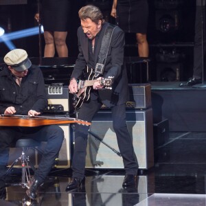 Exclusif - Johnny Hallyday et Philippe Almosnino - Enregistrement le 28 octobre de l'émission "Le Grand Show : Spécial Johnny Hallyday". Diffusion sur France 2 le 28 novembre ©Cyril Moreau/Bestimage.