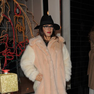 Salma Hayek assiste à la présentation des illuminations de Noël du magasin Stella McCartney. Londres, le 25 novembre 2015.