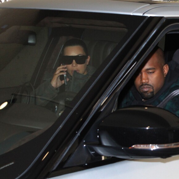 Kim Kardashian et son mari Kanye West sont allés rendre visite à Lamar Odom à l'hôpital Cedars Sinai à Los Angeles, le 26 novembre 2015.