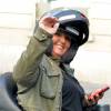 Exclusif - Valérie Damidot nous salue depuis sa moto taxi à Paris le 10 septembre 2015.