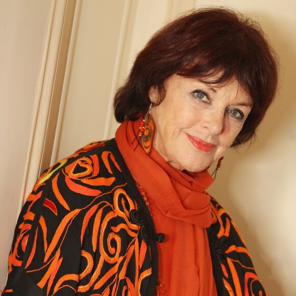 Exclusif - Anny Duperey - People au spectacle "Elles se croient toutes Joly" en hommage à Sylvie Joly, mis en scène par Pierre Palmade, au théâtre de Paris, le 26 octobre 2015. © Denis Guignebourg/Bestimage.