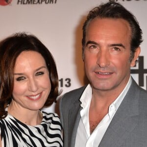 Elsa Zylberstein, Jean Dujardin - Avant première du film "Un + Une" de Claude Lelouch à l'UGC Normandie à Paris le 23 novembre 2015.