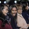 Les soeurs Malia et Sasha Obama assistent à l'illumination du sapin de Noël de la Maison Blanche. Washington, le 3 décembre 2015.