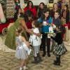 Des enfants de militaires américains conviés à la Maison Blanche et accueillis par Michelle Obama pour une fête pré-Noël à la Maison Blanche à Washington, le 2 décembre 2015.