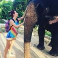 Gaëlle des "Ch'tis" en vacances avec un ami en Thaïlande. Rencontre avec des éléphants. Décembre 2015.