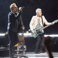 U2 sur scène à Paris : Hommage vibrant aux victimes des attentats