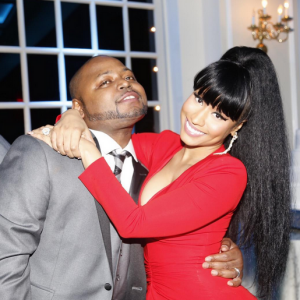 Nicki Minaj en compagnie de son frère Jelani Maraj lors du mariage de celui-ci au mois d'août 2015.